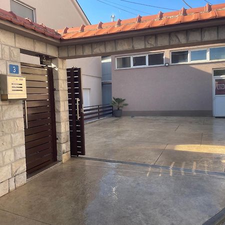 Apartman Sirena Требинье Экстерьер фото